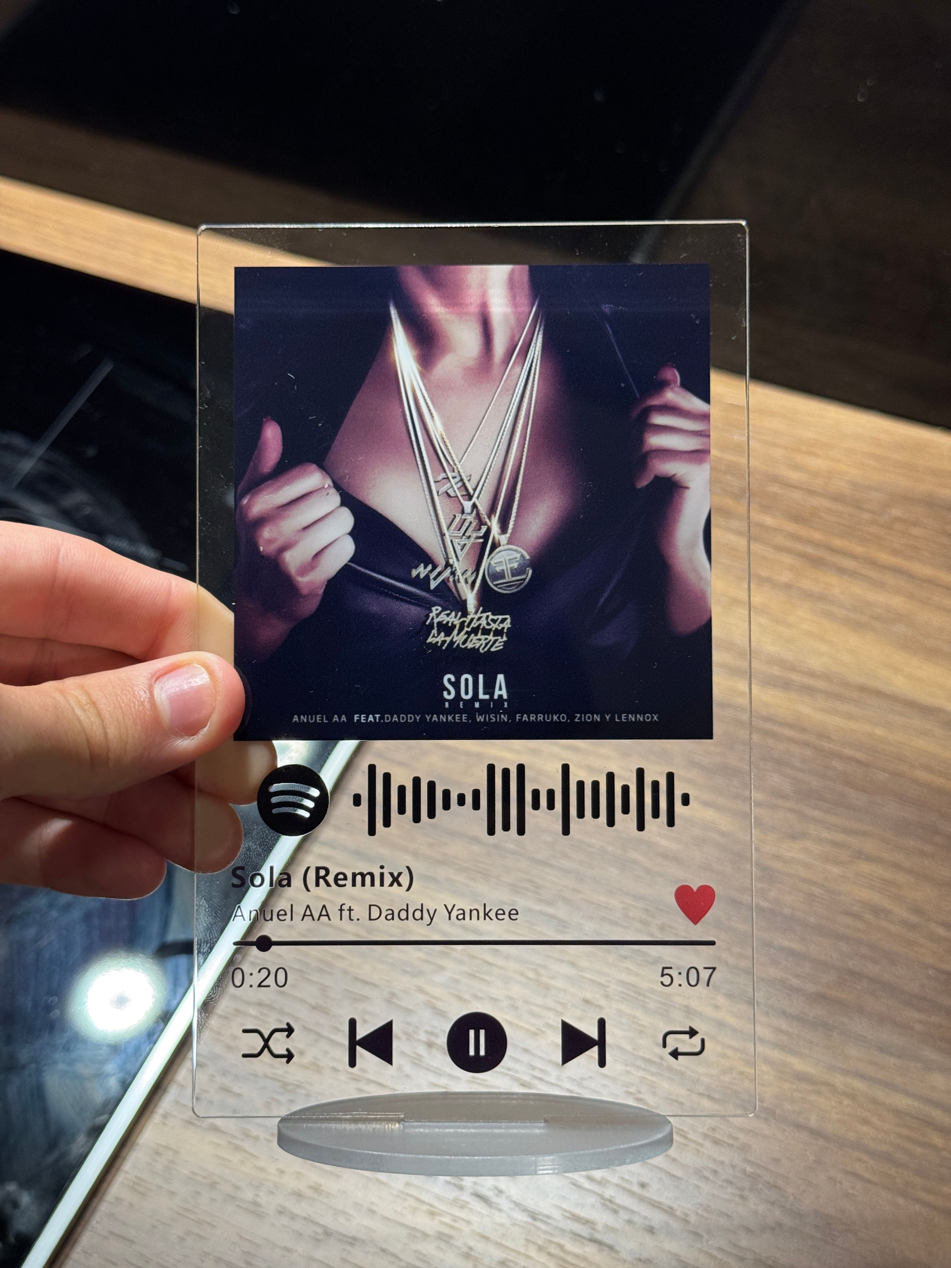 Placa Sola (Remix)  - Anuel AA ft. Daddy Yankee