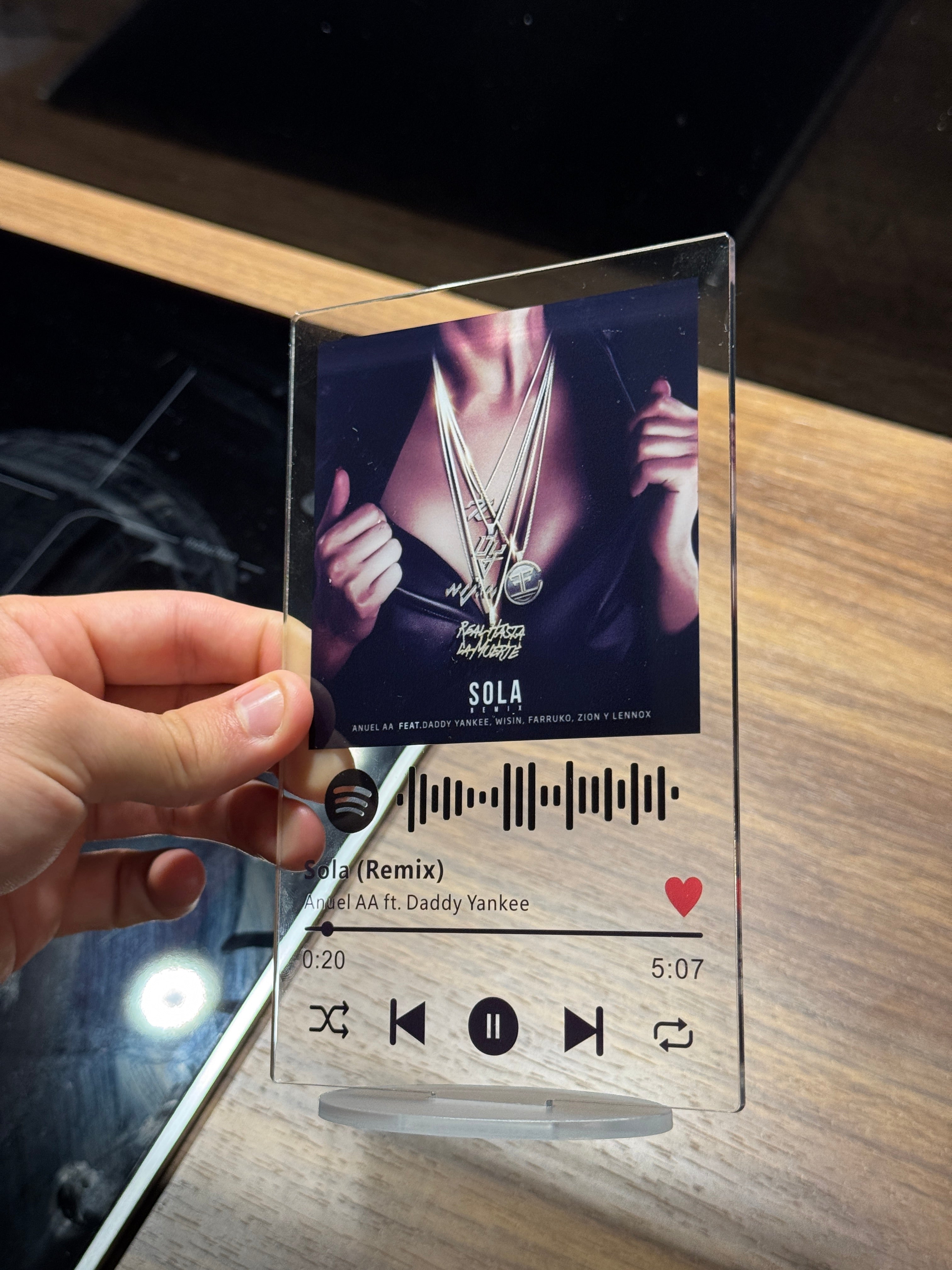 Placa Sola (Remix)  - Anuel AA ft. Daddy Yankee