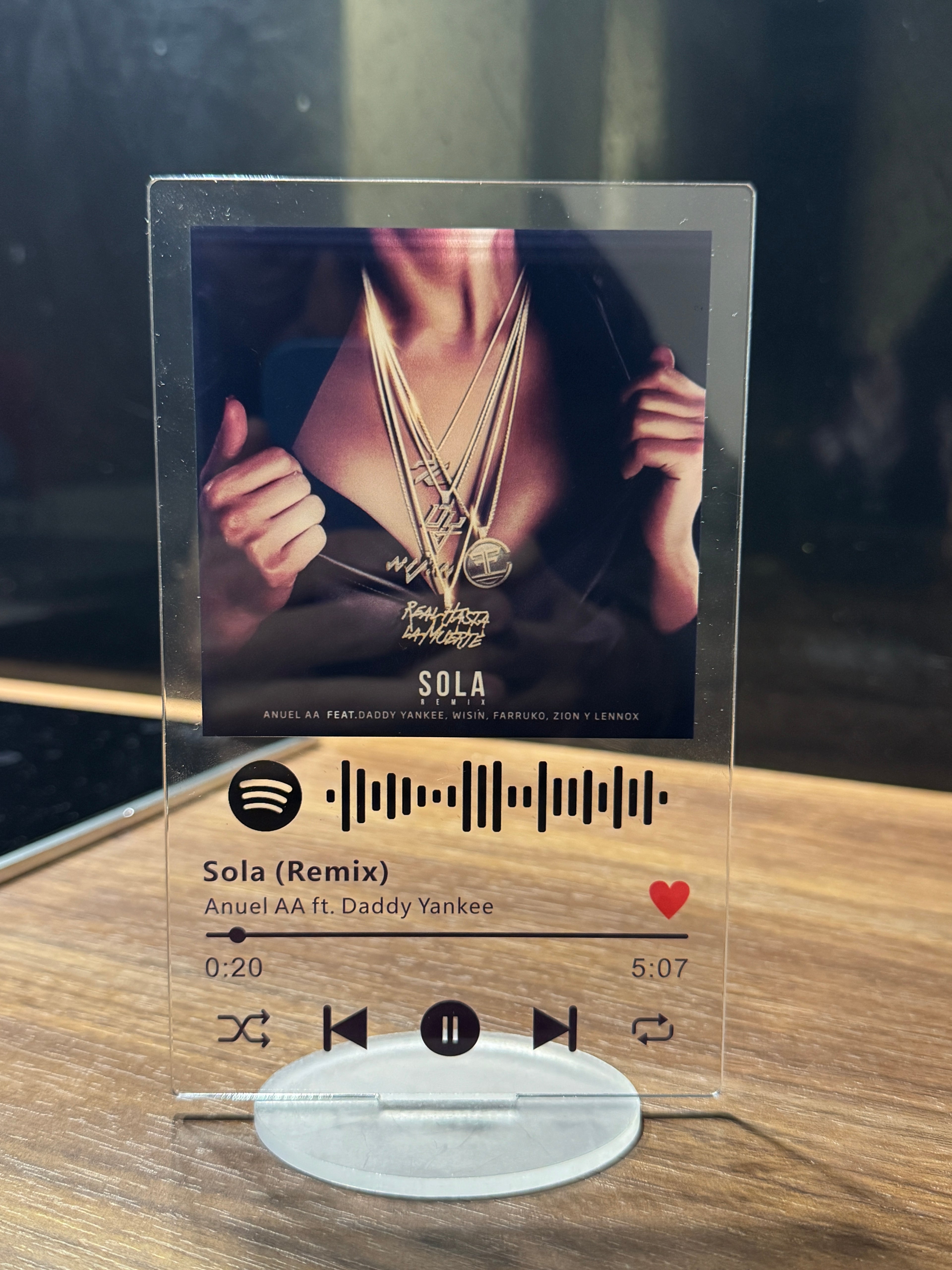 Placa Sola (Remix)  - Anuel AA ft. Daddy Yankee