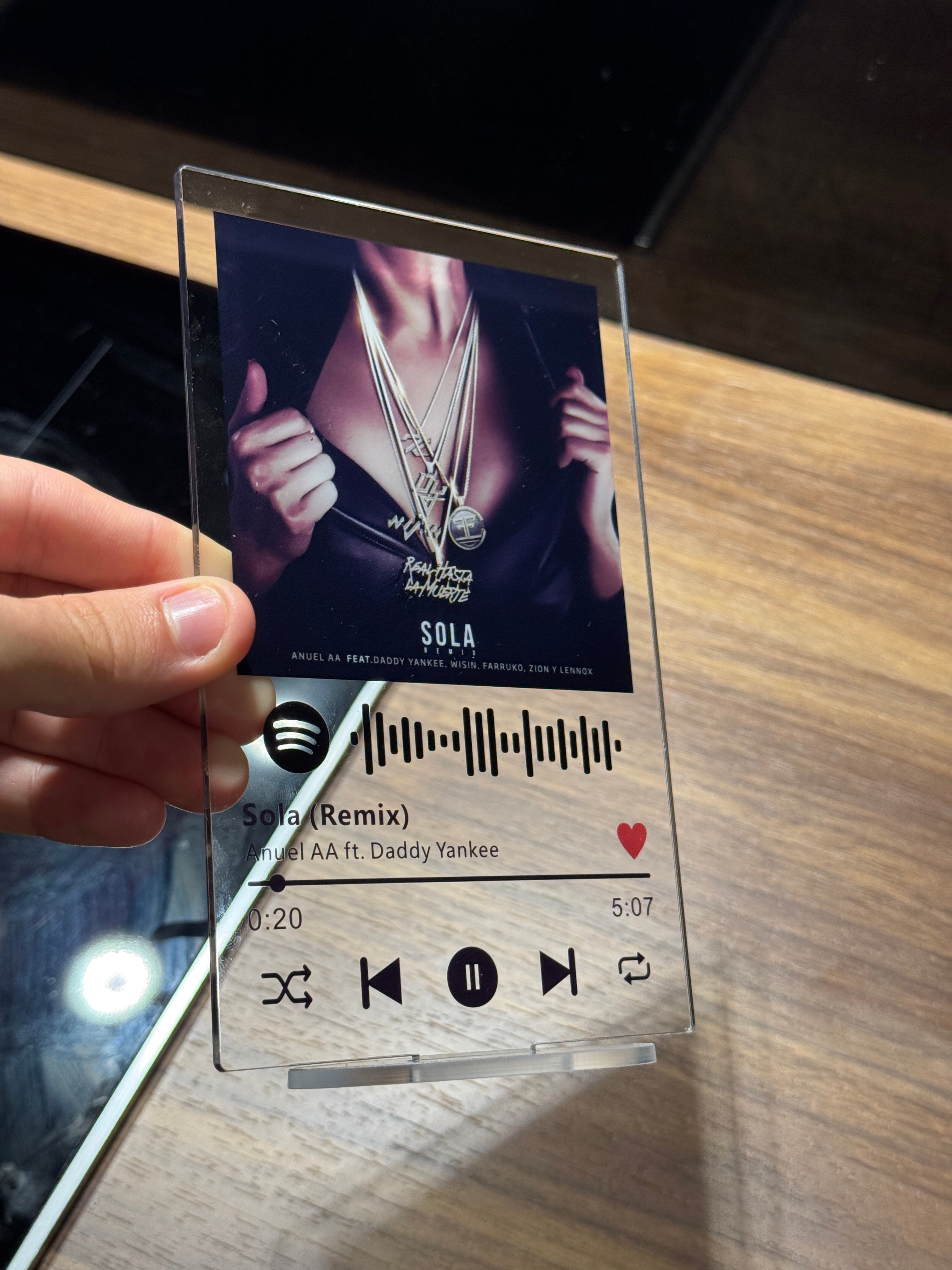 Placa Sola (Remix)  - Anuel AA ft. Daddy Yankee