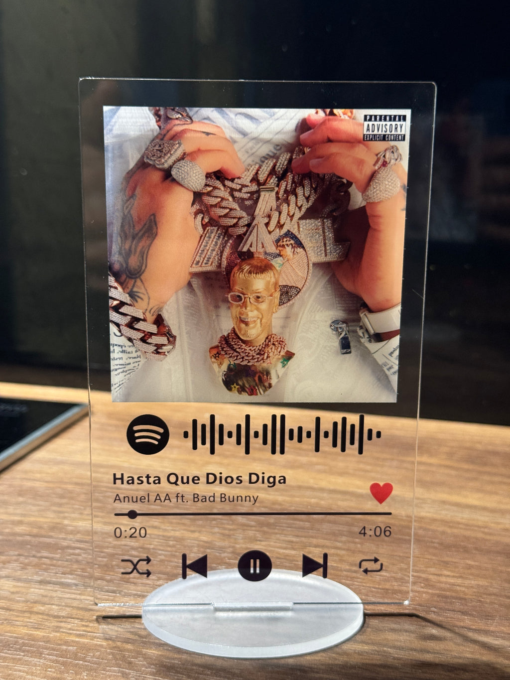 Placa Hasta Que Dios Diga  - Anuel AA ft. Bad Bunny